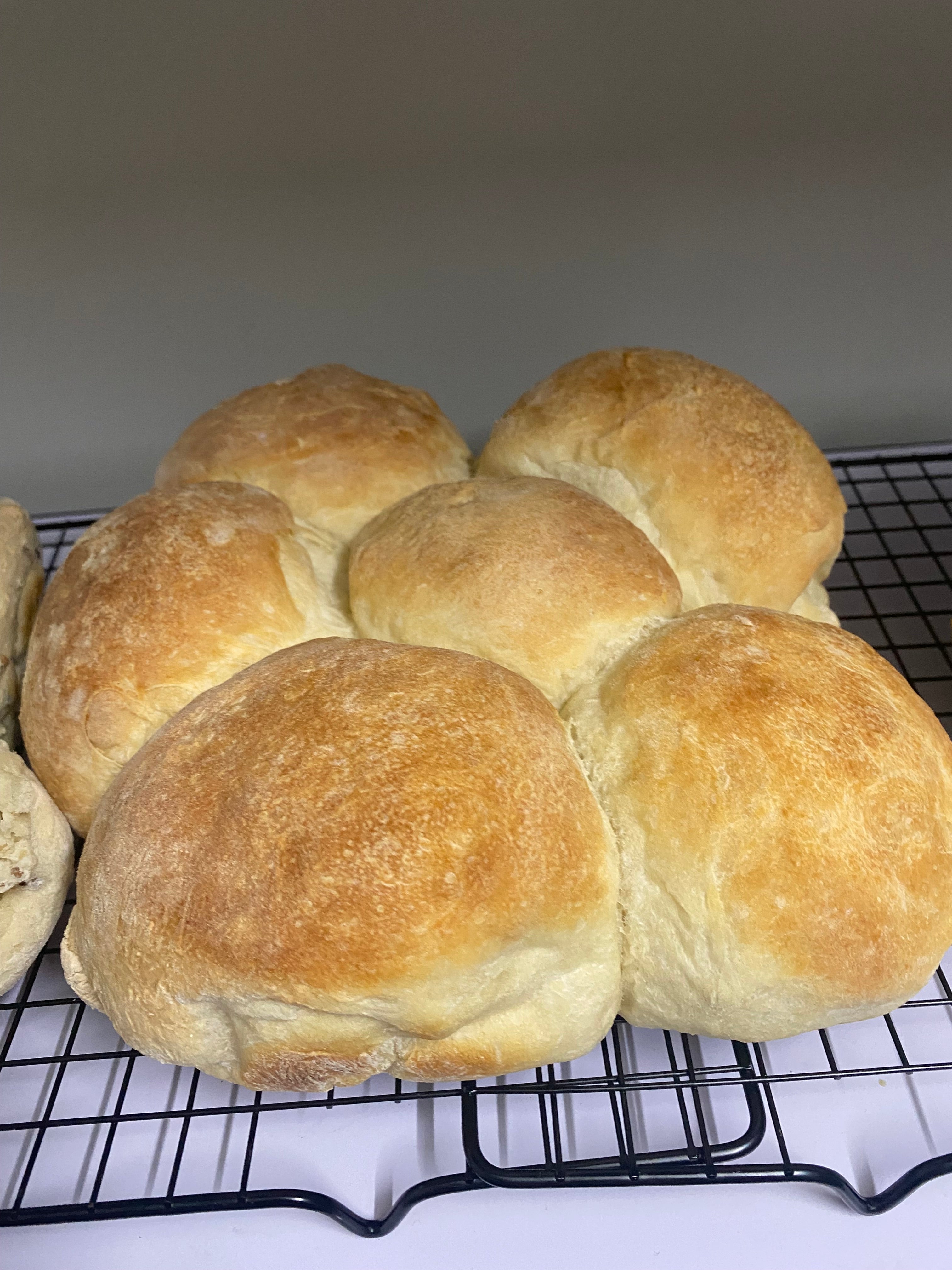 Soft White Bread Rolls 4 or 6 pack
